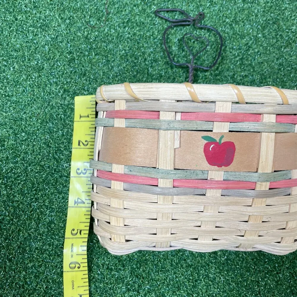 Vintage Woven Basket Wall Pocket‎ Planter Metal Apple Wire Farmhouse Decor